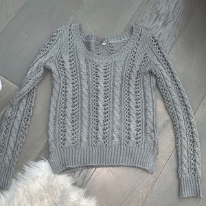 grey cropped sweater!!